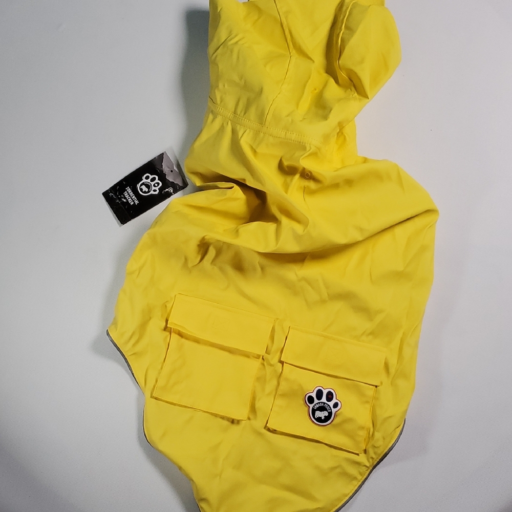 NWT Canada Pooch Yellow Torrential Tracker Dog Raincoat - Size 26